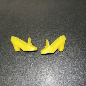 Vintage Barbie‎ Mod Yellow Pilgrim Shoes
